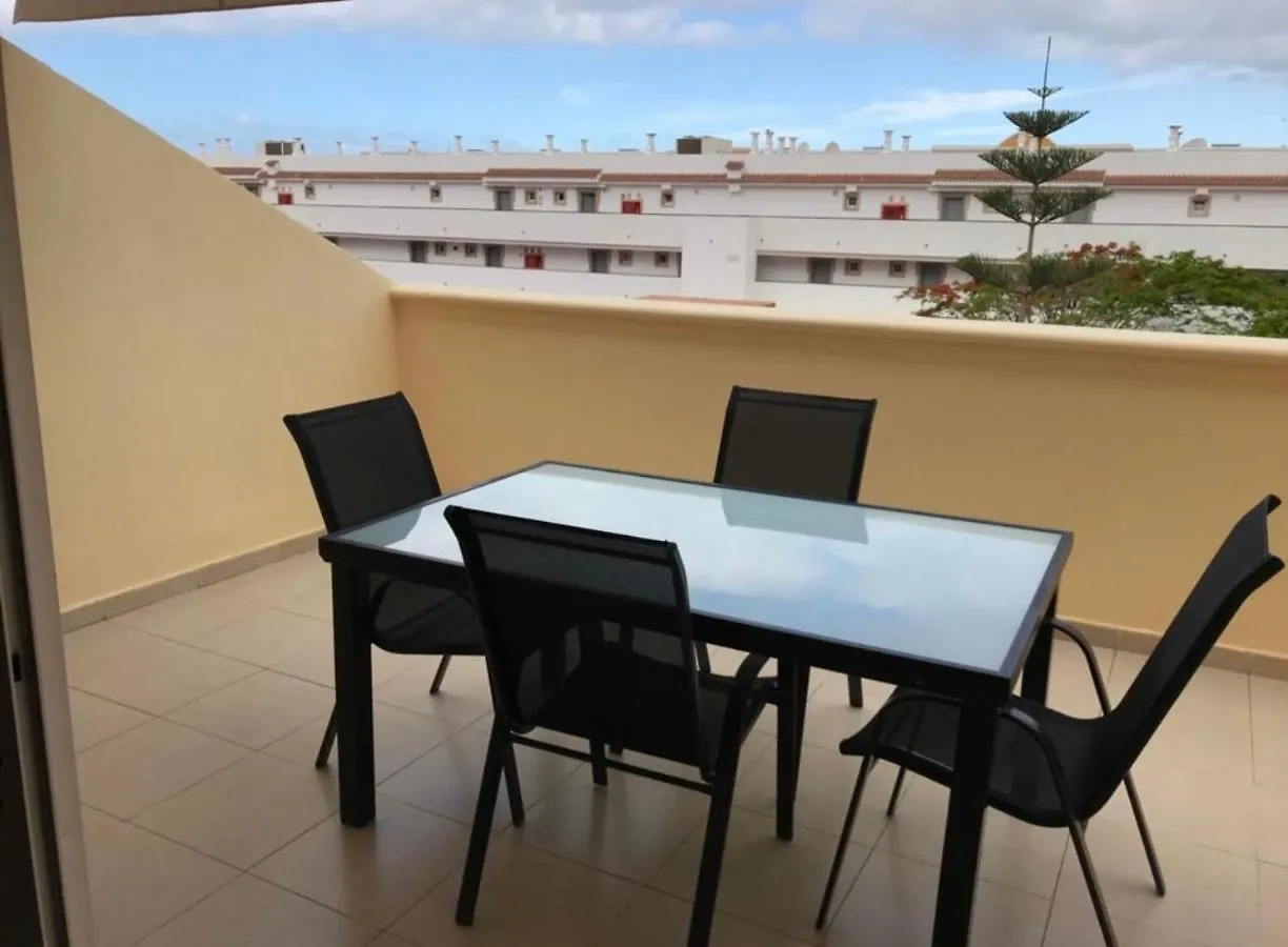 Oasis Del Duque Apartment contacts